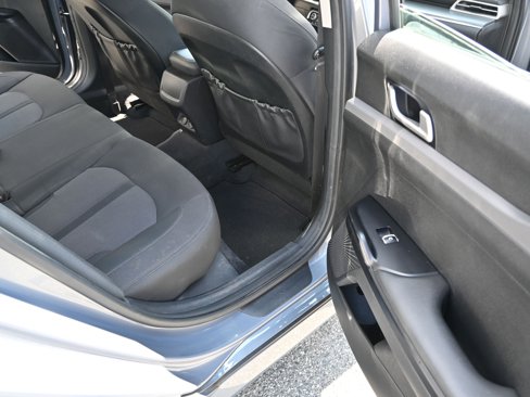 Used 2022 Kia K5 LXS image 27