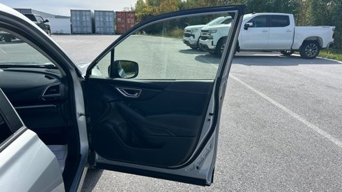 Used 2022 Subaru Forester Premium image 45
