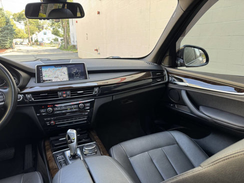 Used 2017 BMW X5 xDrive40e image 39