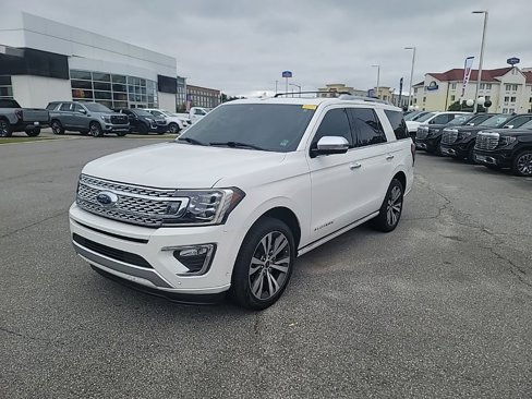 Used 2020 Ford Expedition Platinum image 3