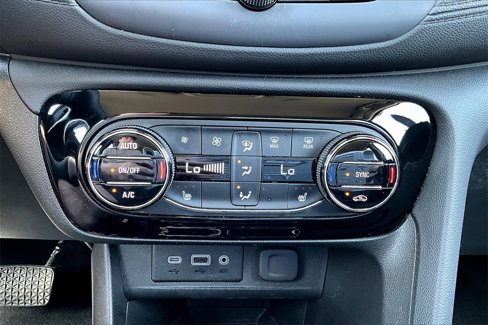Used 2023 Buick Encore GX Select image 24