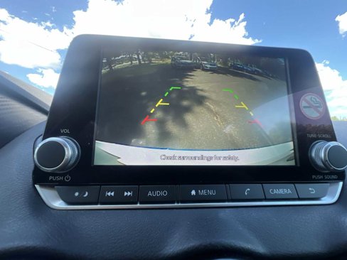 Used 2023 Nissan Sentra SV image 30