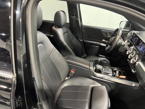 Used 2020 Mercedes-Benz GLB 250 4MATIC image 51