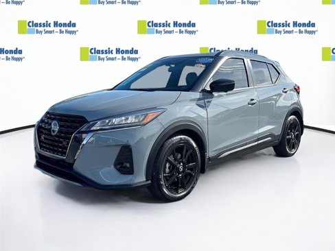 Used 2021 Nissan Kicks SR w/ SR Premium Package image 3