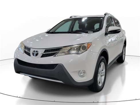 Used 2014 Toyota RAV4 XLE image 2