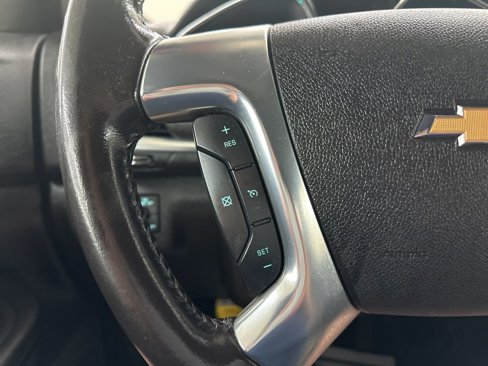 Used 2017 Chevrolet Traverse LT image 34