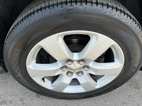 Used 2016 Chevrolet Traverse LT w/ Style and Technology Package image 4
