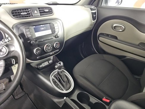 Used 2019 Kia Soul image 19