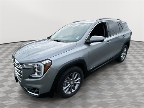Used 2024 GMC Terrain SLT image 1