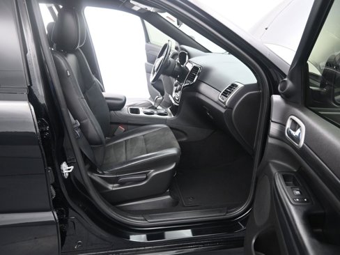 Used 2021 Jeep Grand Cherokee Laredo X image 13