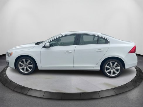 Used 2016 Volvo S60 T5 Premier image 8