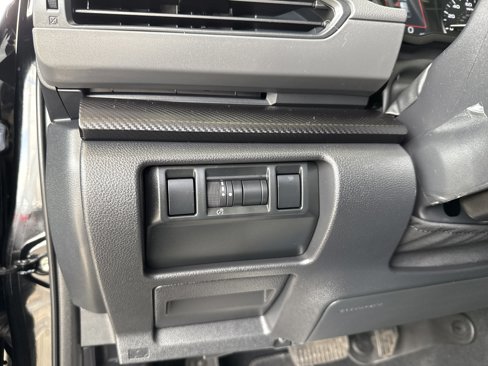 Used 2024 Subaru Crosstrek 2.0i image 24