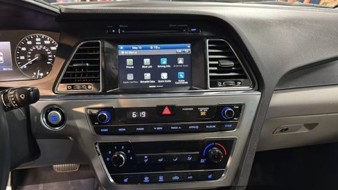 Used 2017 Hyundai Sonata Sport w/ Value Edition Package 02 image 39
