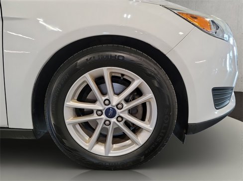 Used 2015 Ford Focus SE image 22