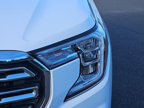 Certified 2022 GMC Terrain SLT w/ Infotainment Package II image 9