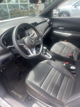Used 2019 Nissan Kicks SR w/ SR Premium Package image 1