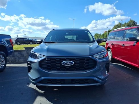 Used 2023 Ford Escape ST-Line w/ Tech Pack #1 image 2