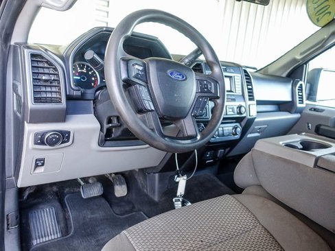 Used 2018 Ford F150 XLT w/ Trailer Tow Package image 24