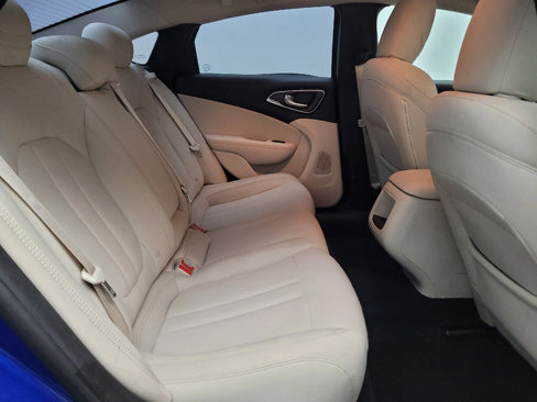 Used 2016 Chrysler 200 Limited w/ Convenience Group image 19