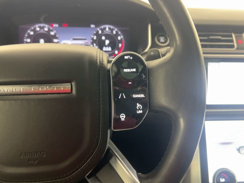 Used 2020 Land Rover Range Rover HSE image 16