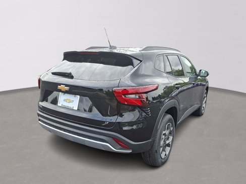 New 2025 Chevrolet Trax LT image 4