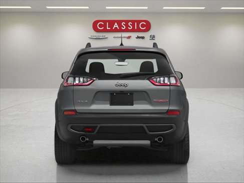 Used 2019 Jeep Cherokee Trailhawk image 5