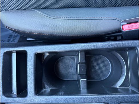 Used 2016 Subaru Crosstrek 2.0i Premium w/ Moonroof Package image 23