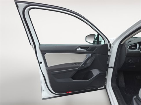 Used 2020 Volkswagen Tiguan S w/ 3rd Row Seat Package image 10