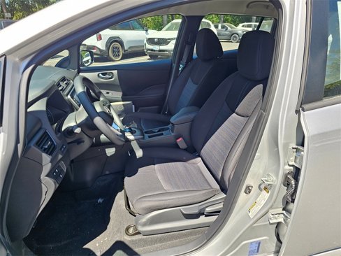 New 2025 Nissan Leaf S image 19