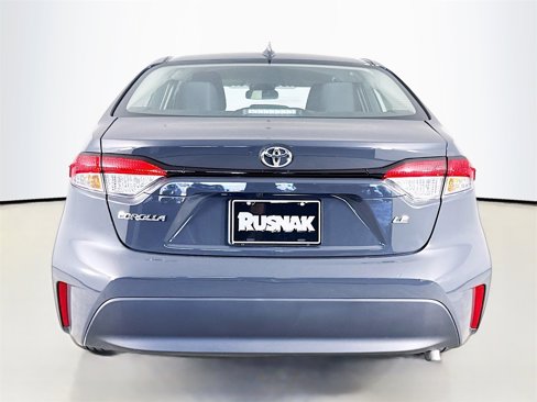 Used 2025 Toyota Corolla LE image 6