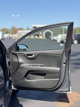 Used 2020 Kia Rio S image 11