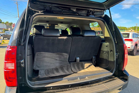 Used 2012 Chevrolet Tahoe LT image 17