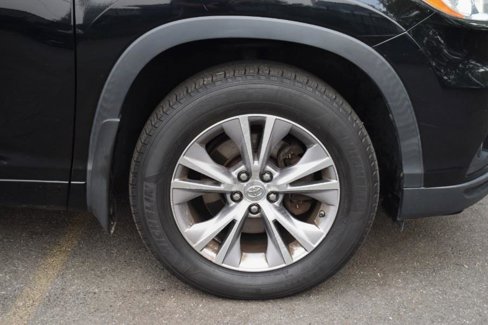 Used 2014 Toyota Highlander XLE image 15