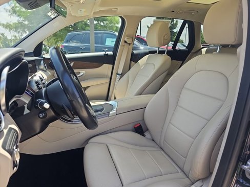 Certified 2022 Mercedes-Benz GLC 300 4MATIC image 10