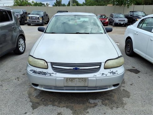 Used 2004 Chevrolet Malibu Classic image 2