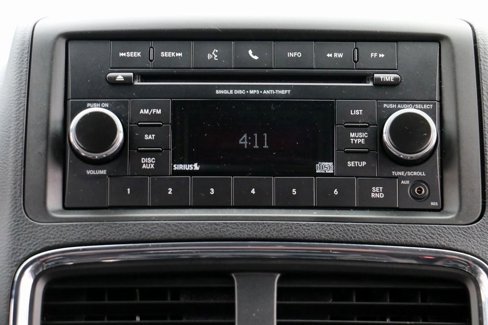 Used 2016 Dodge Grand Caravan SXT image 22