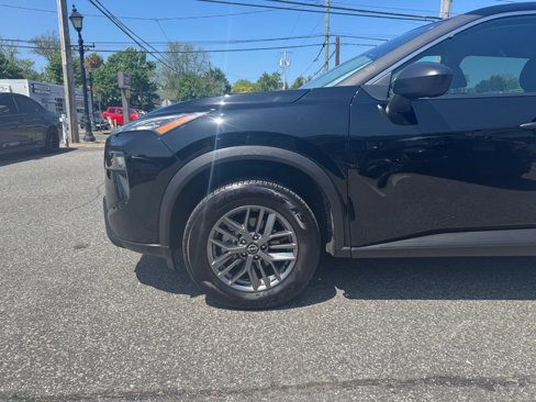 Used 2024 Nissan Rogue S image 7