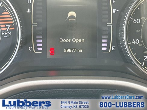 Used 2018 Jeep Cherokee Latitude w/ Mobile Office Group image 14