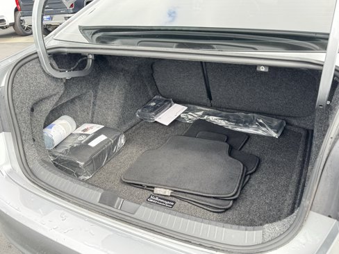 Used 2021 Volkswagen Jetta SEL image 37