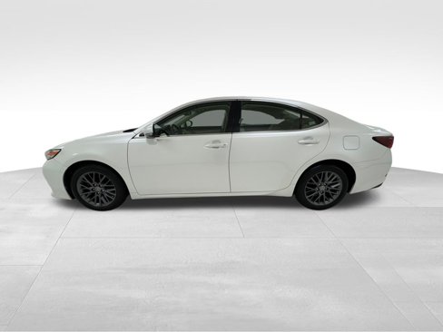 Used 2018 Lexus ES 350 w/ Navigation System Package image 4