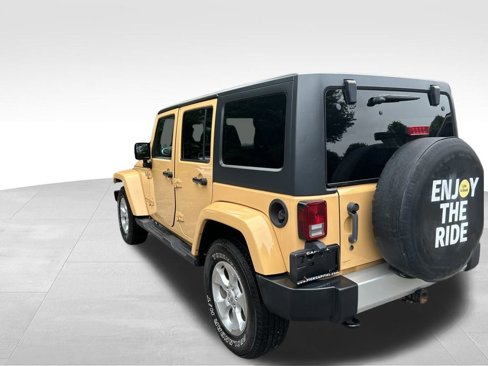 Used 2013 Jeep Wrangler Unlimited Sahara w/ Connectivity Group image 4