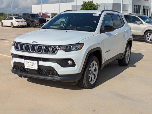 New 2025 Jeep Compass Latitude image 7