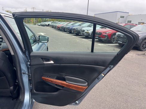 Used 2011 Honda Accord EX-L image 39