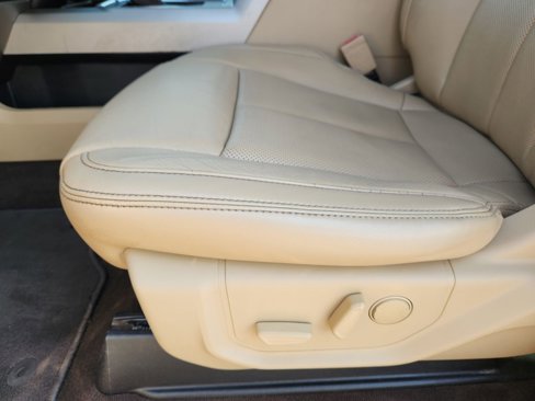 Used 2020 Ford F150 Lariat image 25