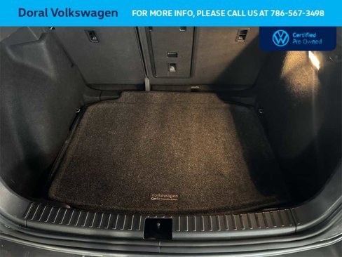 Used 2022 Volkswagen Taos SE w/ Panoramic Sunroof Package image 25