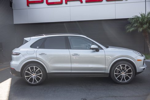 Certified 2023 Porsche Cayenne image 10