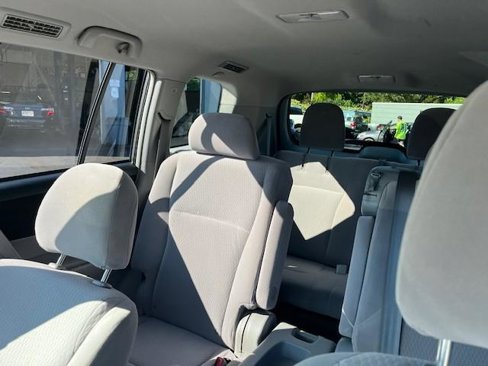 Used 2010 Toyota Highlander 4WD image 7