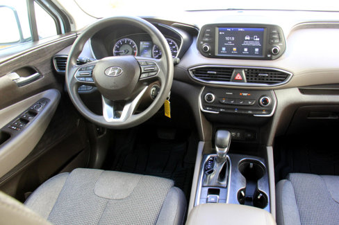 Used 2019 Hyundai Santa Fe SE image 9
