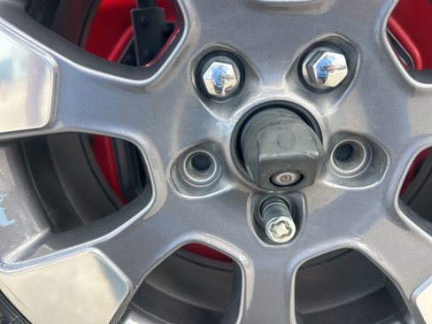 Used 2018 Jeep Wrangler Unlimited Sahara image 22