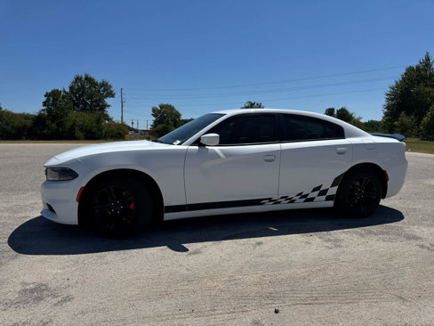 Used 2022 Dodge Charger SXT image 3